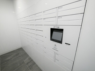 【その他共用部分】 | ジアコスモ京橋アクア | 宅配ボックスです