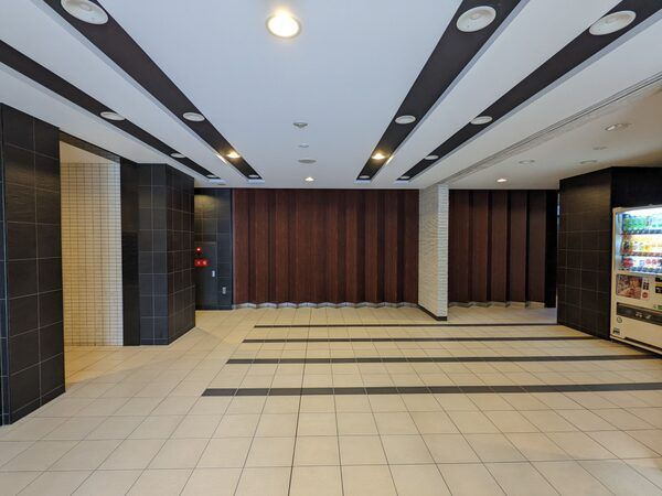 エスリード福島リバーフロントのロビー