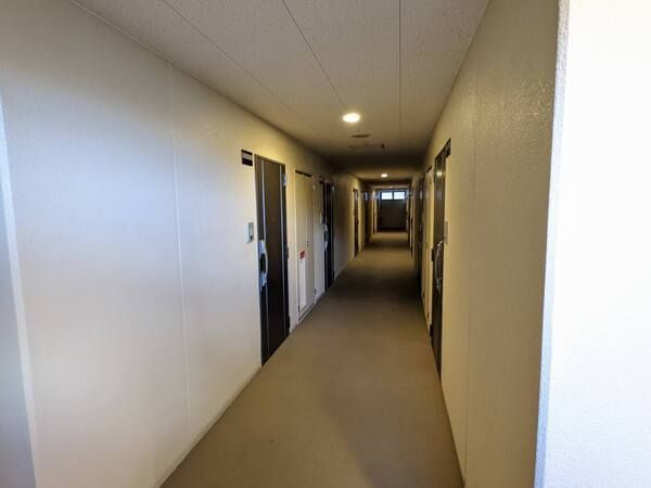 エスリード福島リバーフロントのロビー