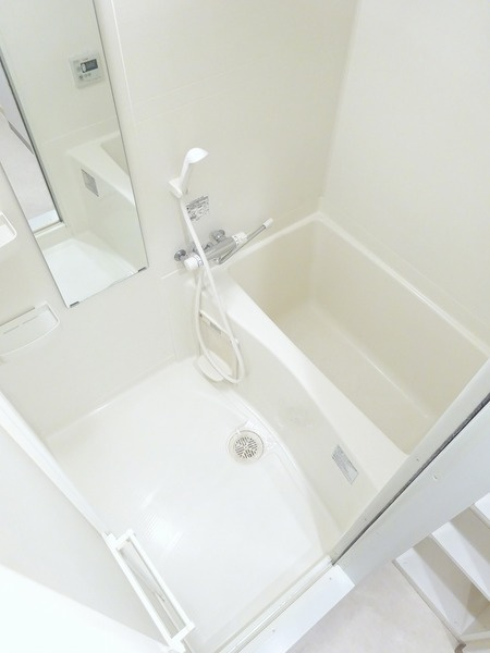 アプレシティ三ノ輪の浴室