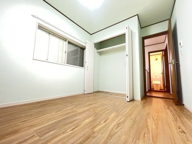 東金市中古戸建の洋室