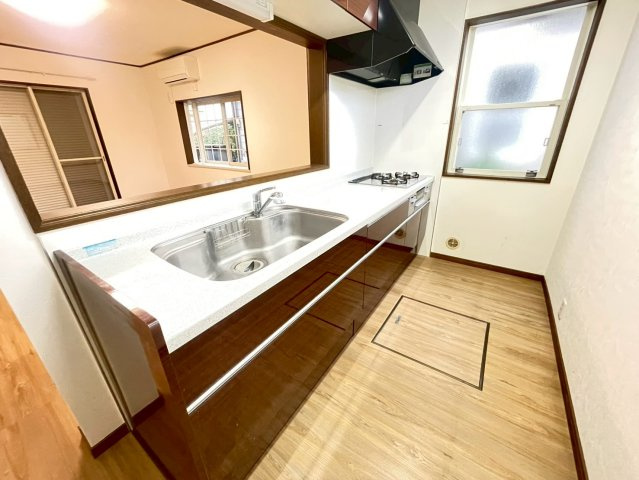 東金市中古戸建のキッチン