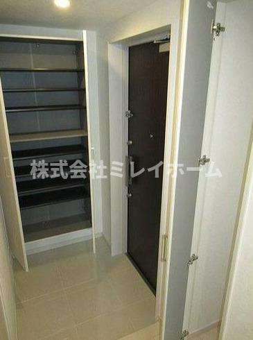 クラリティア池上の玄関