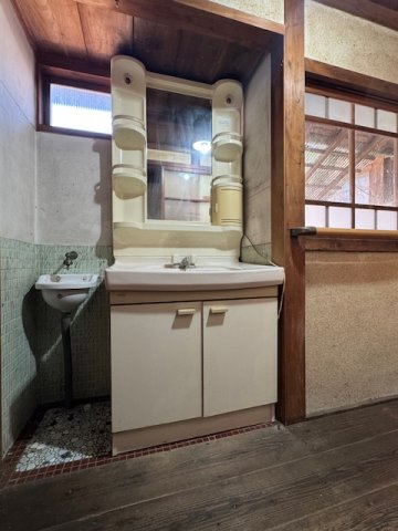 【洗面所】 | 御所市古瀬　中古戸建 | 洗面台♪