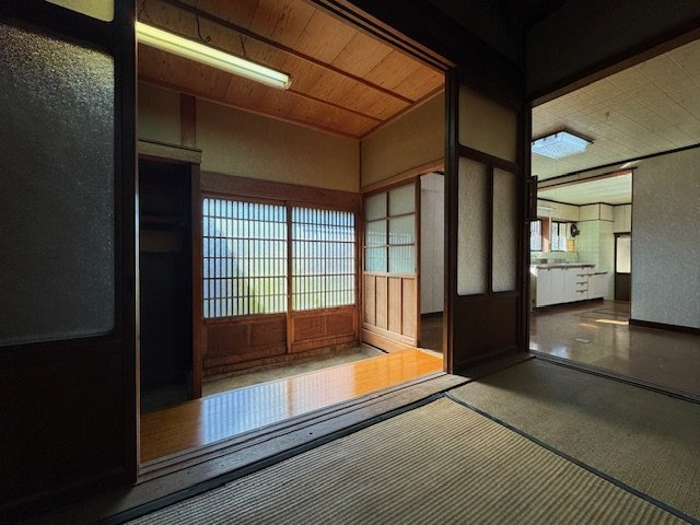 御所市古瀬　中古戸建の内装|室内はどこか懐かしい佇まいが魅力♪