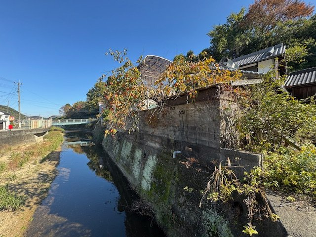 御所市古瀬　中古戸建の外観|川のせせらぎに癒されます!(^^)!