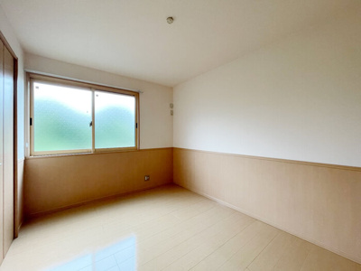 【洋室】 | ウィスタリア | 個人の部屋や寝室として使える洋室です