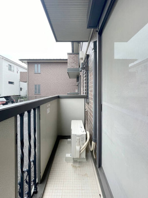 【バルコニー】 | ウィスタリア | バルコニーからの眺めを楽しみながら食事をしませんか