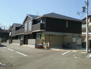 サンロード学園前の外観