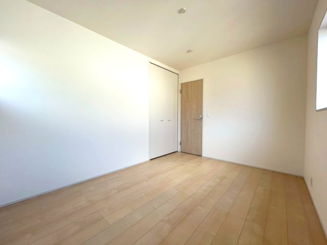 長野市上松４丁目の新築一戸建の洋室