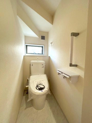 長野市上松４丁目の新築一戸建のトイレ