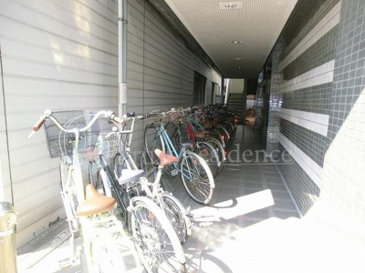 【駐車場】 | ファーストレジデンス | 駐輪場