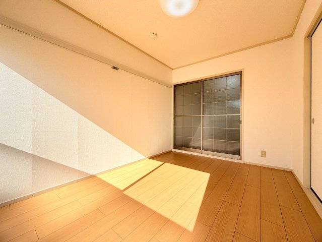 フレグランス高取山の居間・リビング