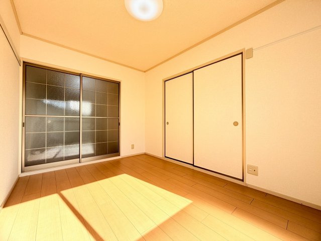 フレグランス高取山の居間・リビング