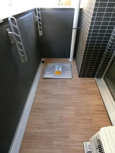 ディアレイシャス浅間町IIIのバルコニー