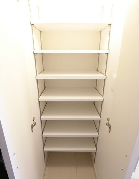 ディアレイシャス浅間町IIIの玄関