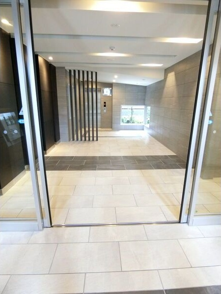 ディアレイシャス浅間町IIIのエントランス