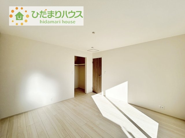 【寝室】 | 土浦市港町3丁目4期　新築戸建 | ゆとりのある主寝室！ご家族全員で寝れちゃいます♪