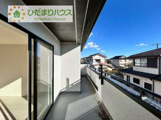 【バルコニー】 | 土浦市港町3丁目4期　新築戸建 | あたたかな光が差し込む、南向きのバルコニー(#^^#)