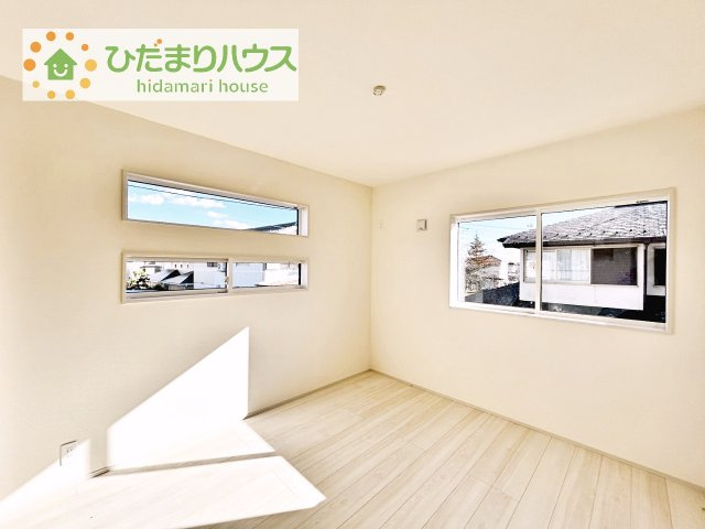 【洋室】 | 土浦市港町3丁目4期　新築戸建 | 机にベットを置けば子供部屋の完成です！