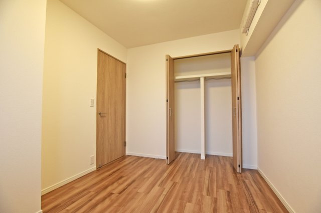 レックスタウン新高壱号館の洋室