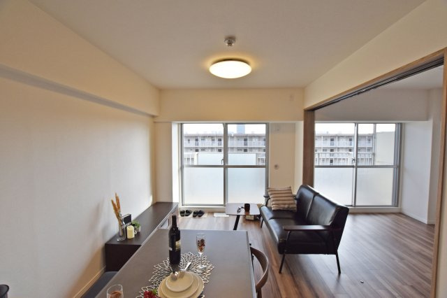 レックスタウン新高壱号館の居間・リビング