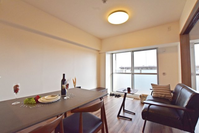 レックスタウン新高壱号館の居間・リビング