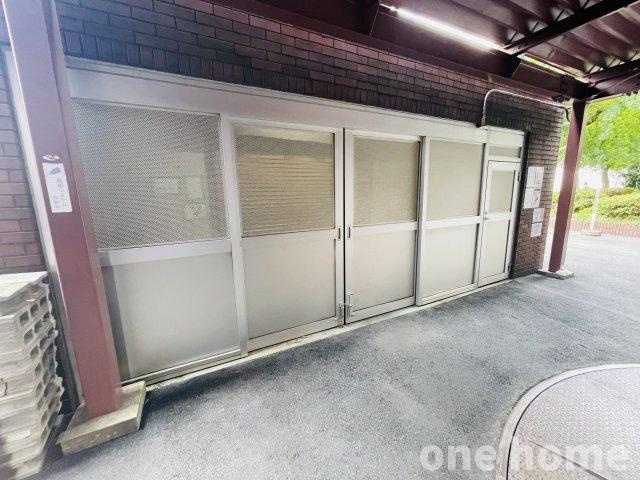 ライオンズマンション新大阪第3のその他共用部分|◆マンション敷地内にゴミステーションございます！
◆管理良好な共用部分です！