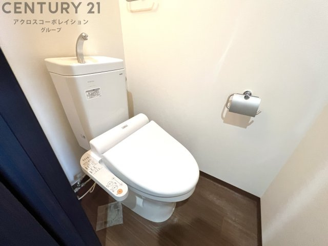 温水洗浄便座ついてます
