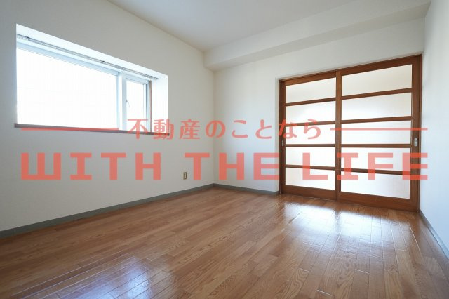 シャトレ東合川【キャッシュバック対象物件】の駐車場