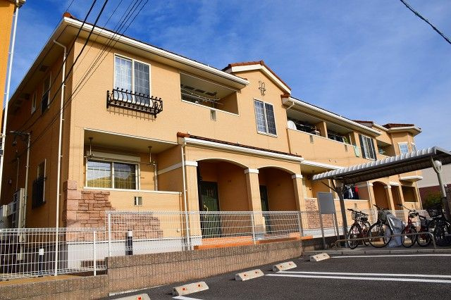 ウエスト　ブリッサ　Ｂの外観|外観もきれいです