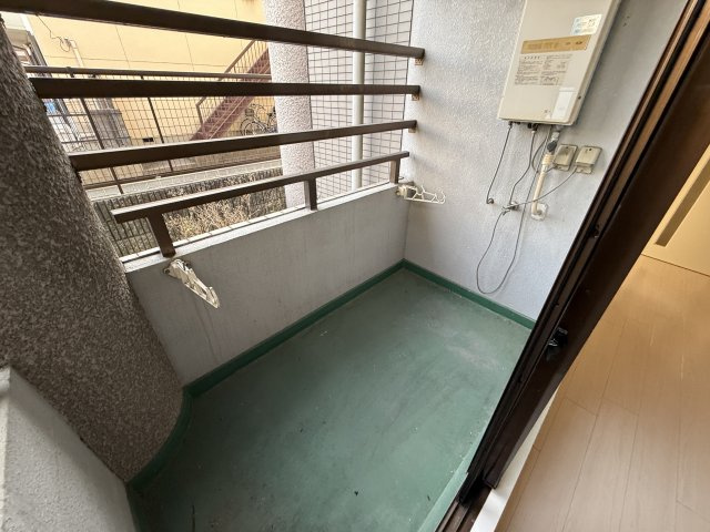 ヴェルディ豊中のバルコニー