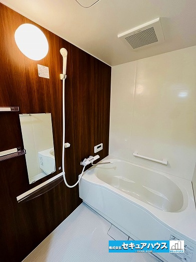 ファミール刈谷の浴室|【浴室】
ユニットバスは新品交換済みです。