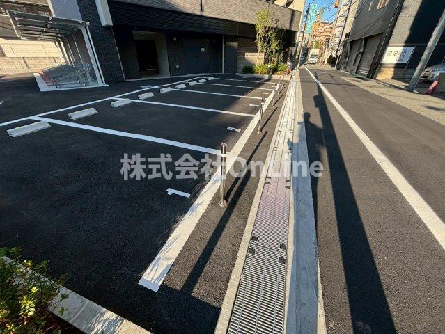 エスリード・ザ・イーストレジデンス大阪城の駐車場