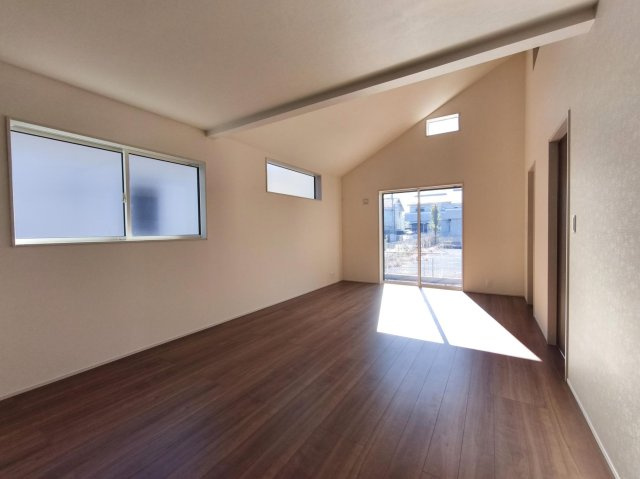 熊谷市別府2丁目　新築住宅（平屋建て）の居間・リビング