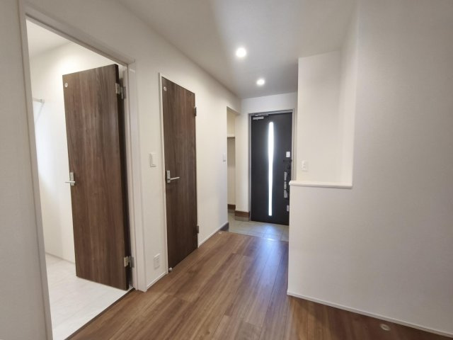 熊谷市別府2丁目　新築住宅（平屋建て）の玄関