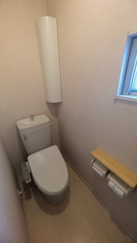 中古住宅　輪之内町南波のトイレ