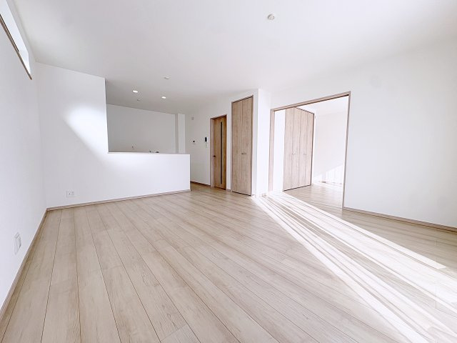 新築戸建・新築建売　福島市南沢又　北沢又小・信陵中の居間・リビング