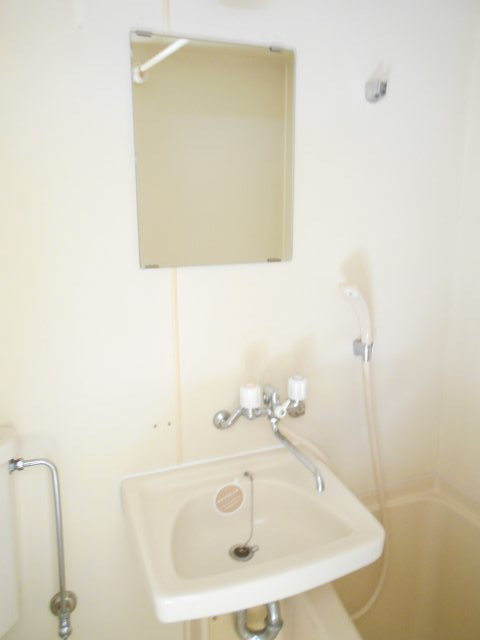 ヴィラ中山A棟の洗面所