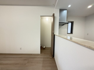 【収納】 | 嘉手納屋良Ⅱ（全5棟）2号棟 | 2号棟　階段下収納付き♪