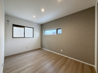 【洋室】 | 嘉手納屋良Ⅱ（全5棟）2号棟 | 2号棟　洋室6.1帖＋WIC付き♪