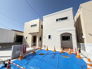 【外観】 | 嘉手納屋良Ⅱ（全5棟）2号棟 | 2号棟　並列駐車2台完備♪