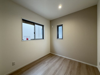 【洋室】 | 嘉手納屋良Ⅱ（全5棟）2号棟 | 2号棟　洋室4.5帖＋CL付き♪