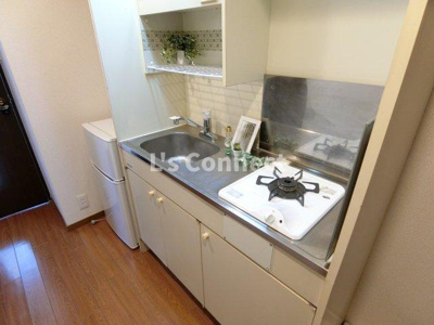 【キッチン】 | アクティブパレスカラフル | １口ガスコンロ付きのキッチン。