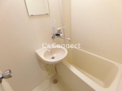 【浴室】 | アクティブパレスカラフル | 給湯式のお風呂。