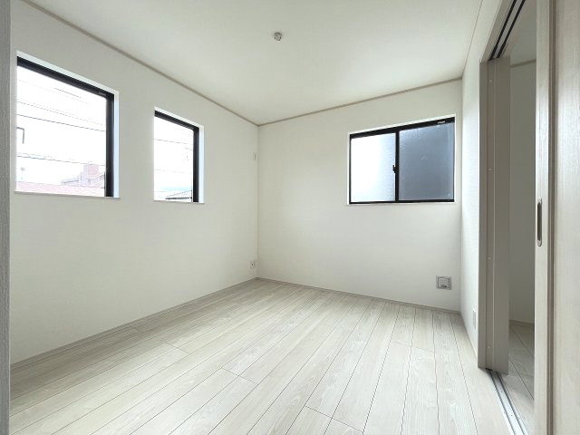 【子供部屋】 | 福岡市東区土井4丁目第1　B号棟（全2棟）【仲介手数料無料・0円】 | 施工例。施工例は完成時と異なる場合があります。