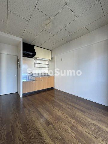 ポールドジ森ノ宮の居間・リビング