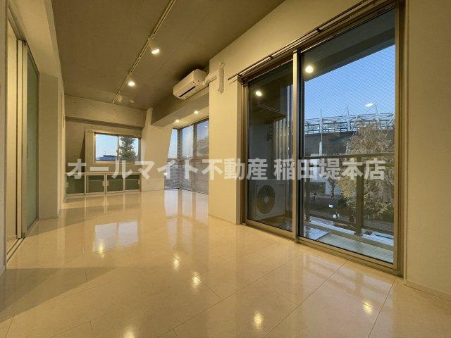 調布市飛田給１丁目の賃貸マンションの寝室