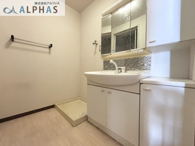 【独立洗面台】 | エクセル住吉台 | 収納力と機能性に優れたお手入れラクラク洗面化粧台です♪