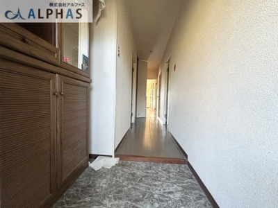 【玄関】 | エクセル住吉台 | 家族の履物がしまえる玄関収納付き♪